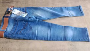 Blue Jeans with Belt - Size 24