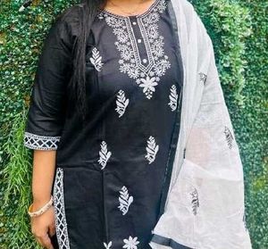 Embroidered Kurta Set