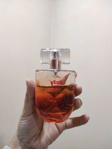 Plum BodyLovin' Vanilla Caramello EDP