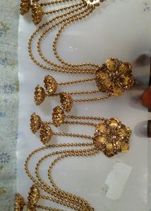 Beautiful Golden Jhumkiya ..... 🎊🎊🎉