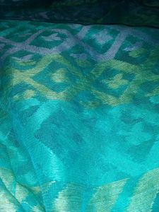Womens Green Saree With Unstiched Blouse