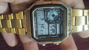 Casio World Time Watch ( no glass)