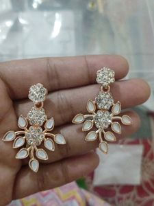 Ad Rose Gold Earrings