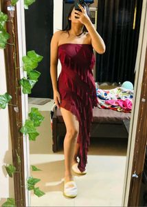 NEWME SIDE SLIT MAROON DRESS