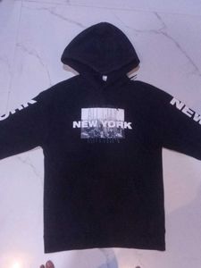 H&amp;M New York Hoodie - Stylish Pullover