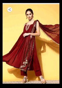 Varanga Red Suit Set