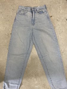 H&M Mom Fit Jeans