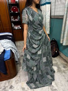 Green Geometric Pattern flared Gown