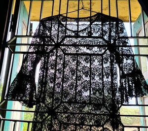 Black Lace Top Women&#39;s