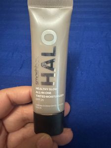 Smashbox Halo Tinted Moisturizer SPF 25