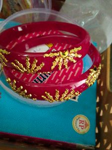 Gold Pleated Pola Bengle2. 4