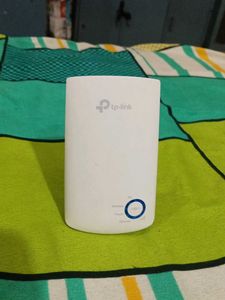 TP-Link TL-WA850RE Single_Band 300Mbps RJ45 Wirele