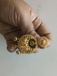 Elegant Gold Earrings