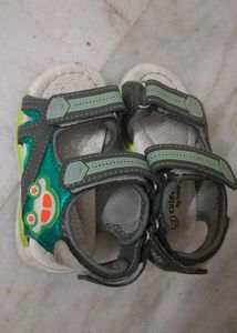 Cutewalk By Babyhug Car Sandals