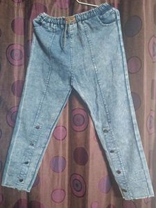 Rs 30 Off On 🚚Jogger Fit Light Blue Jeans