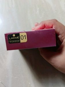 Lakme Compact