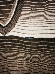 Half Sleeve Sweater Like New
