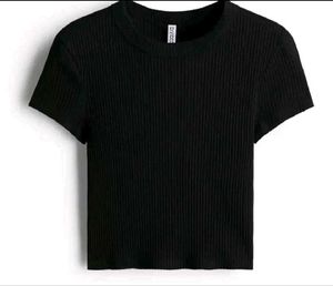 HM Black Ribbed Top