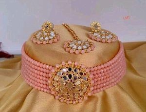 Kundan NECKLACE SET - Alloy Gold Plated Jewel Se