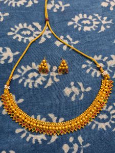 Vintage Gold-Tone Necklace &amp; Earring Set