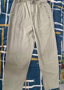 Khaki High-Waisted Jeans(pants)
