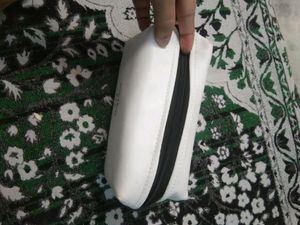 Smytten White Premium Vanity Pouch