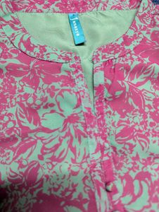 Pink Floral Printed Top💗💚💗