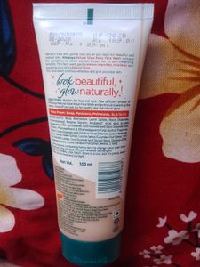 Himalaya Natural Glow Face Wash