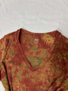 Tie-Dye V-Neck short sleeve top