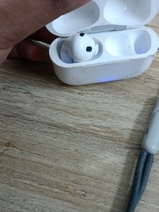 Tws Earbuds...Only 1 Side Working...1 Is Missing