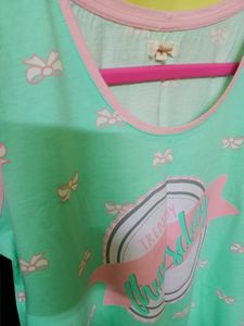 🎠Cute Pink And green Short Nightdress☘️