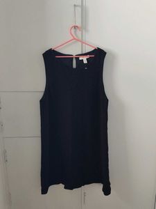 Sleeveless Black Dress