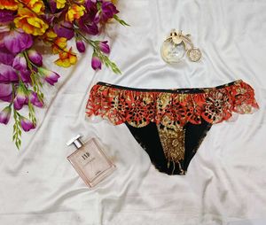 🇭🇲💫💗 imported Stylish Patterned Briefs