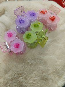 4 Flower Hair Clips