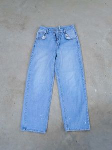 Light Wash Jeans