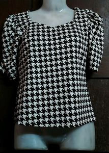 Sweetheart Neck Top