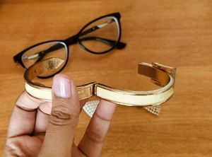 Chic Belt Bracelet (White)