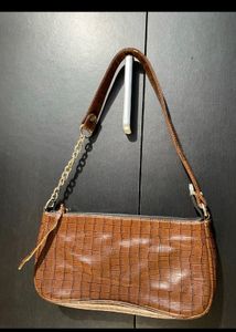 Brown Sling Bag🤎