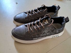 Men's Brown Sneakers