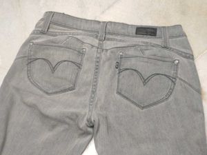 Levis Gray Denim Jeans