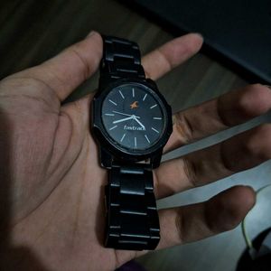 🕒 Fastrack Black Analog Watch – Stylish &amp; Sleek