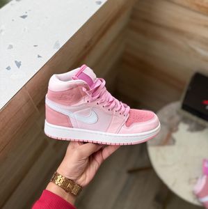 Girls Shoe 🥿