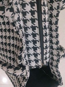 Houndstooth Tote Bag