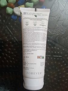 Forever Radiance Face Wash