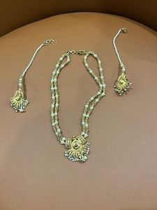 Elegant Necklace Set