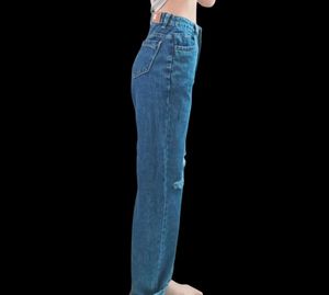 Ripped Knee straight Jeans