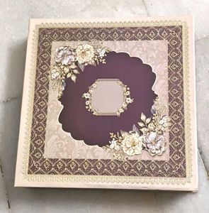 Elegant Floral Gift 🎁