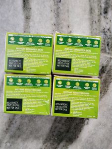 Garnier Bright Complete Serum Gel