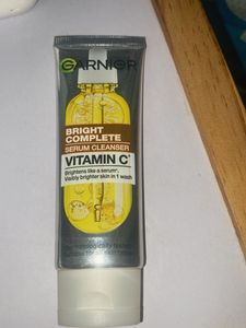 GARNIER BRIGHT COMPLETE SERUM CLEANSER
