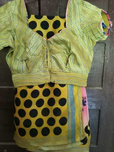 Used MultiColor Georgette Saree With StitchedBlous